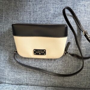 Kate spade vintage crossbody bag